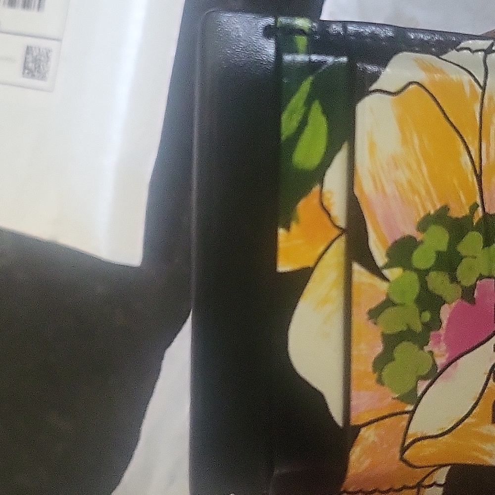 Balenciaga magnetic flowered card holder authentic Unisex new design..Brand new - Picture 4 of 5
